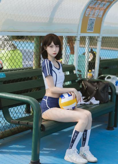三级做爰蜜桃成熟时电影卿本佳人_720高清完整版